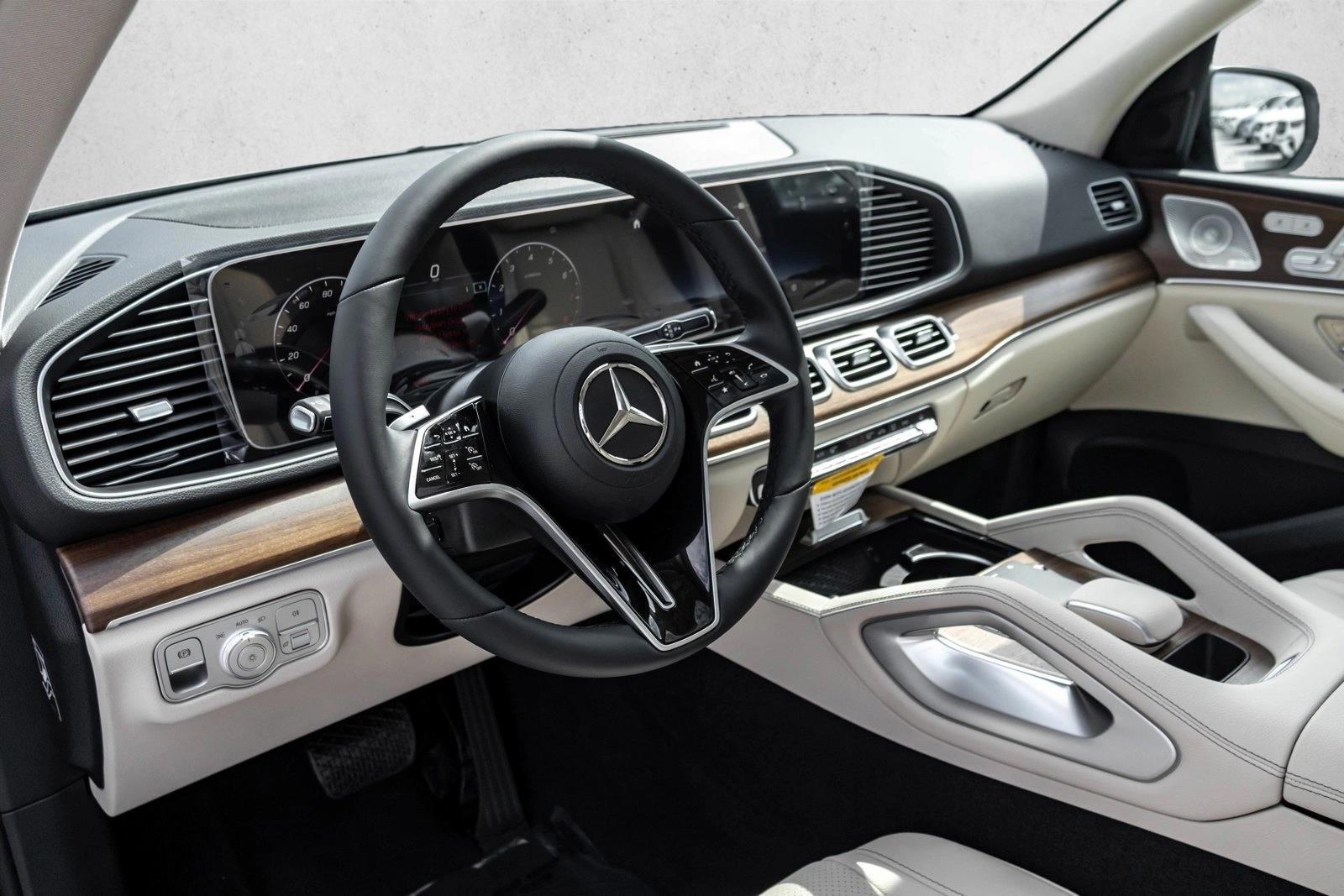 Thumbnail: 2026 Mercedes-Benz GLE - 3