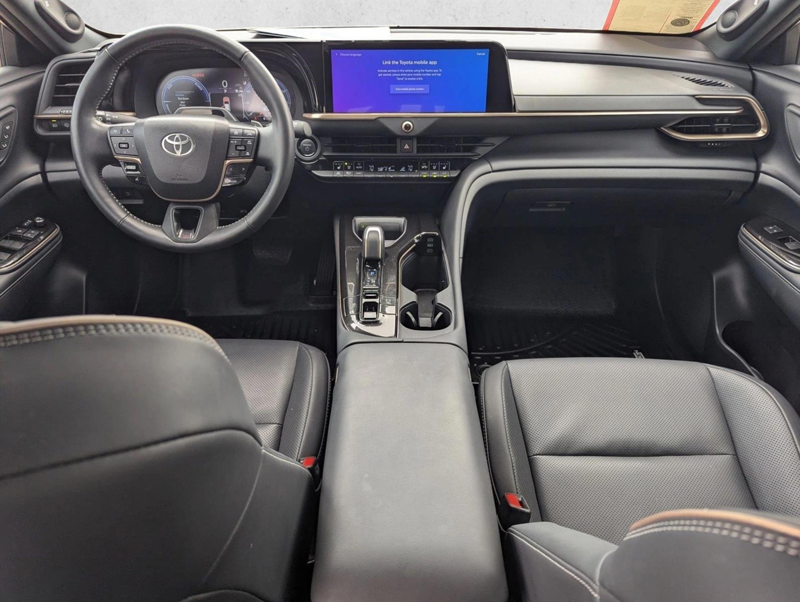 Thumbnail: 2025 Toyota Crown Signia - 3