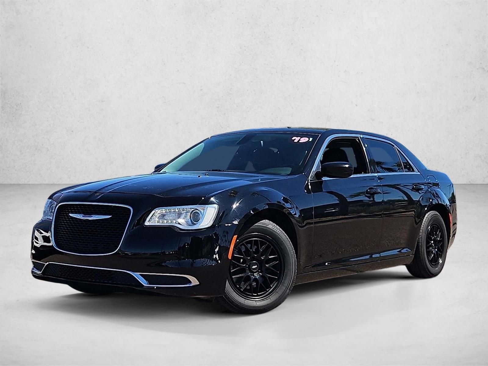 2019 Chrysler 300