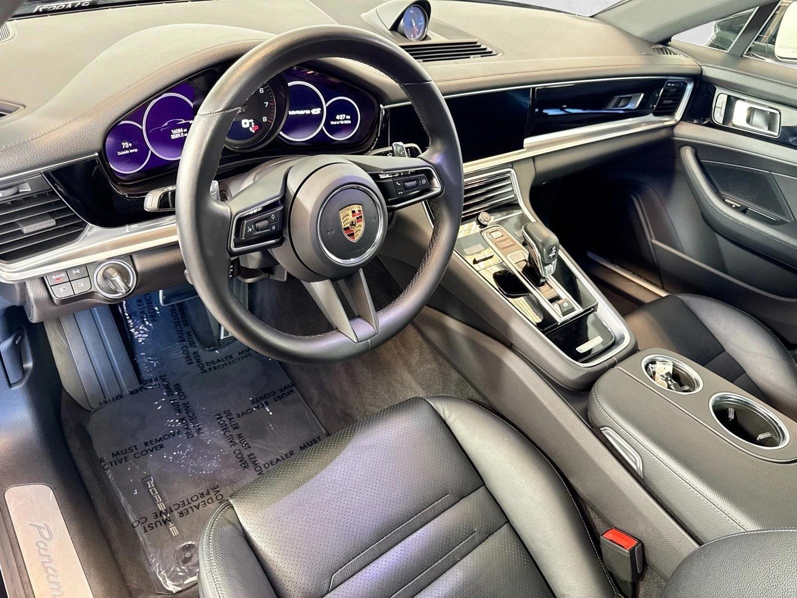 Thumbnail: 2023 Porsche Panamera - 3