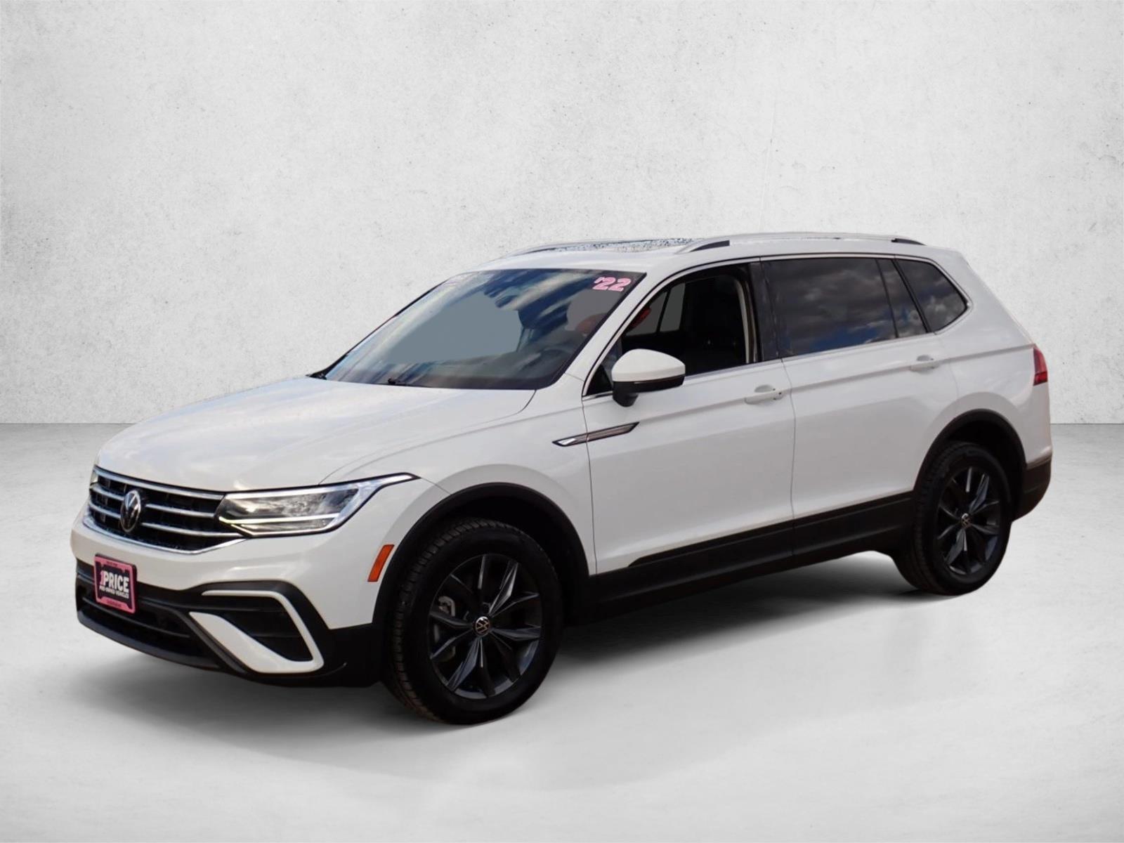 Thumbnail: 2022 Volkswagen Tiguan - 1