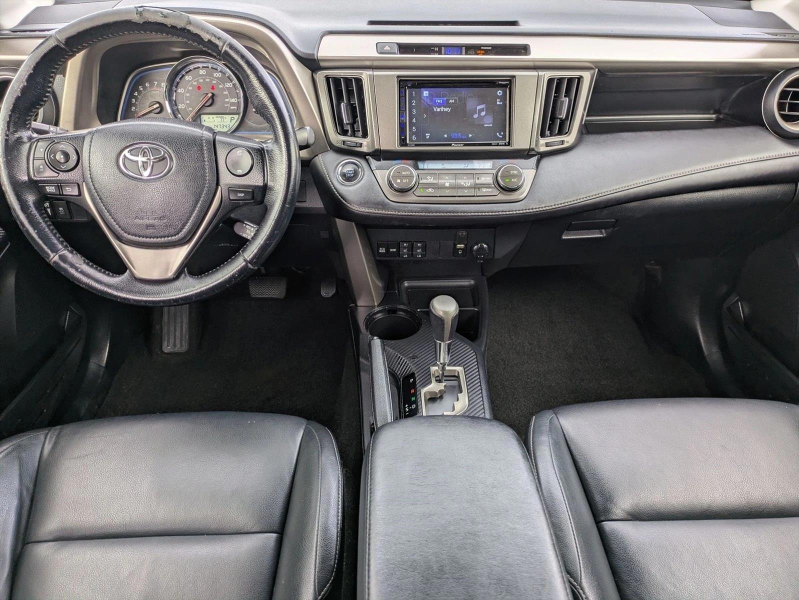 Thumbnail: 2013 Toyota RAV4 - 3
