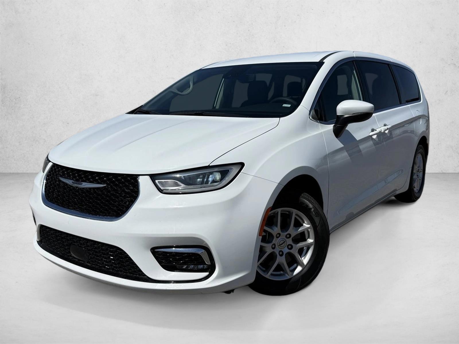 Thumbnail: 2023 Chrysler Pacifica - 1
