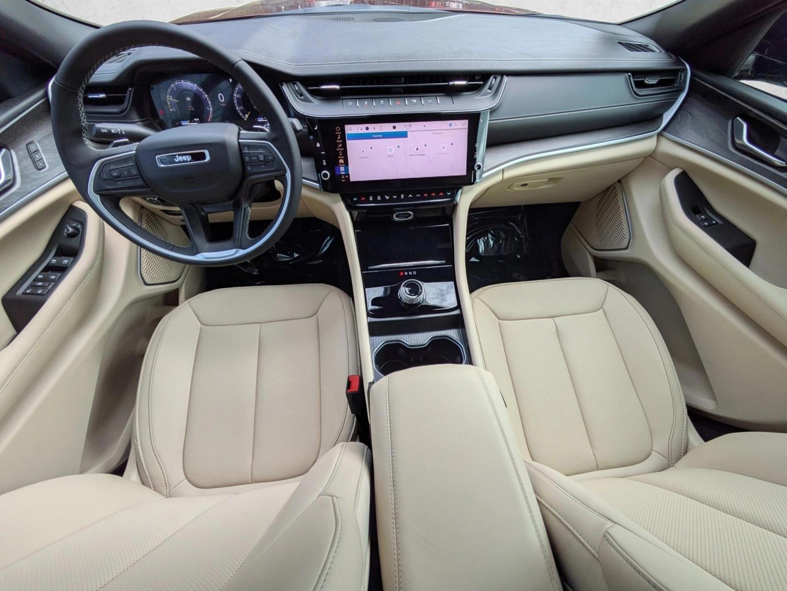 Thumbnail: 2026 Jeep Grand Cherokee - 3