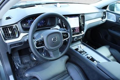 2026 Volvo V60 Cross Country