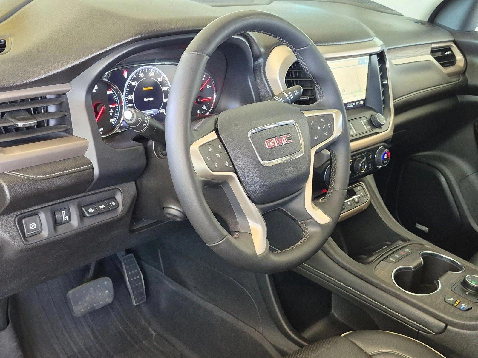 Thumbnail: 2023 GMC Acadia - 3