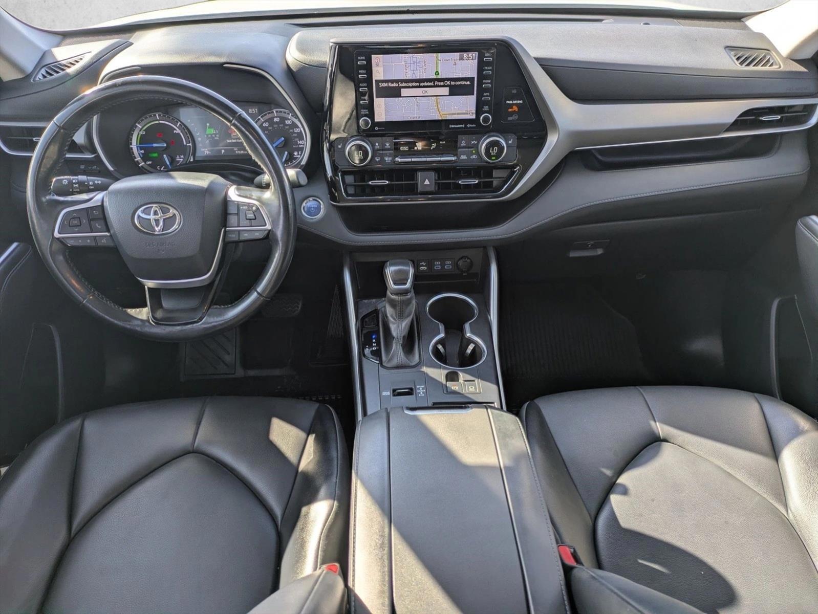 Thumbnail: 2022 Toyota Highlander - 4