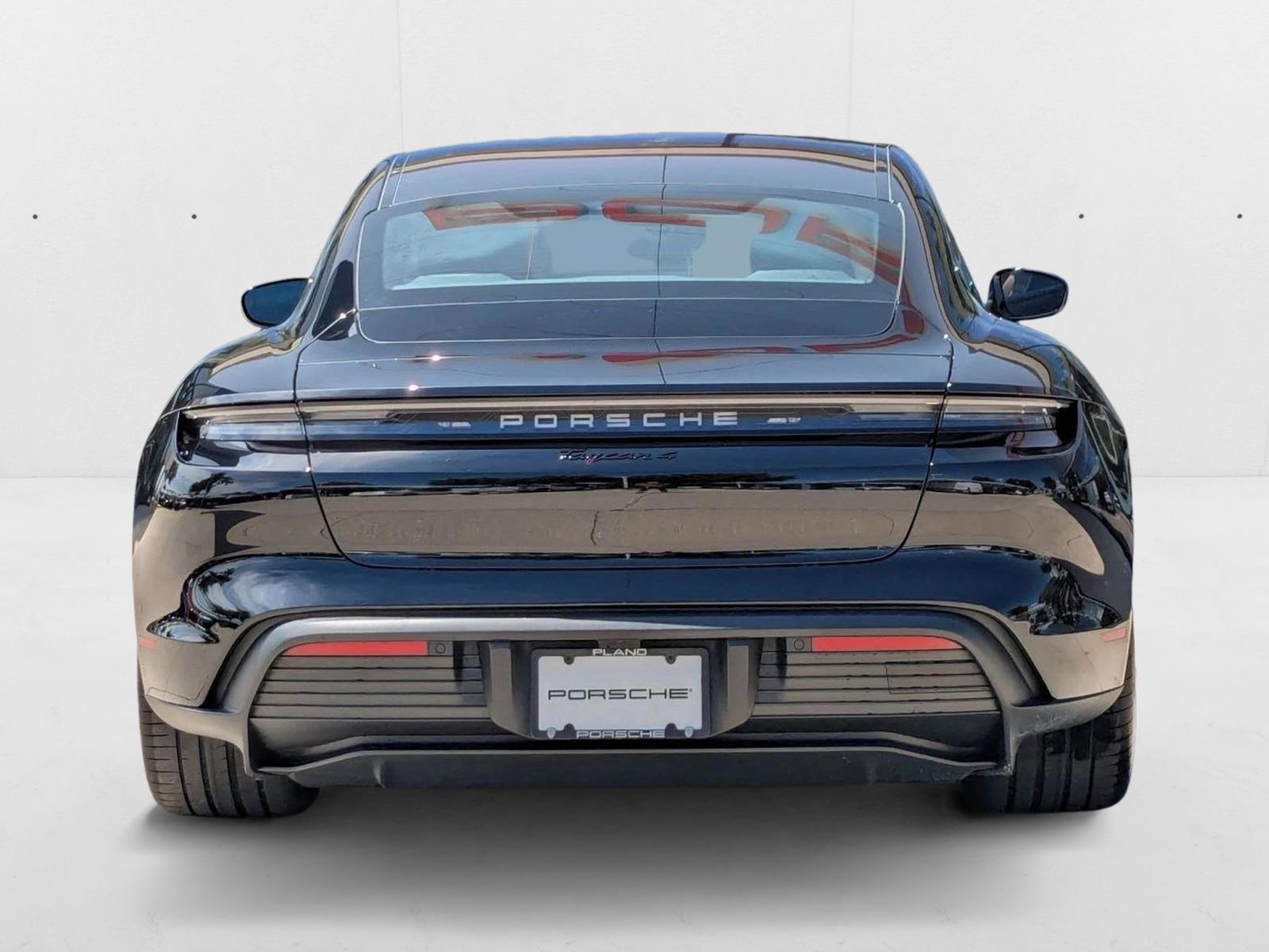 2025 Porsche Taycan Base - Photo 10