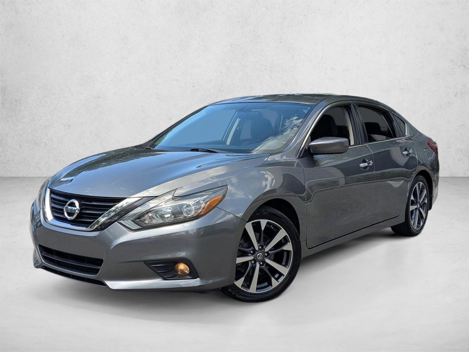 Thumbnail: 2017 Nissan Altima - 1