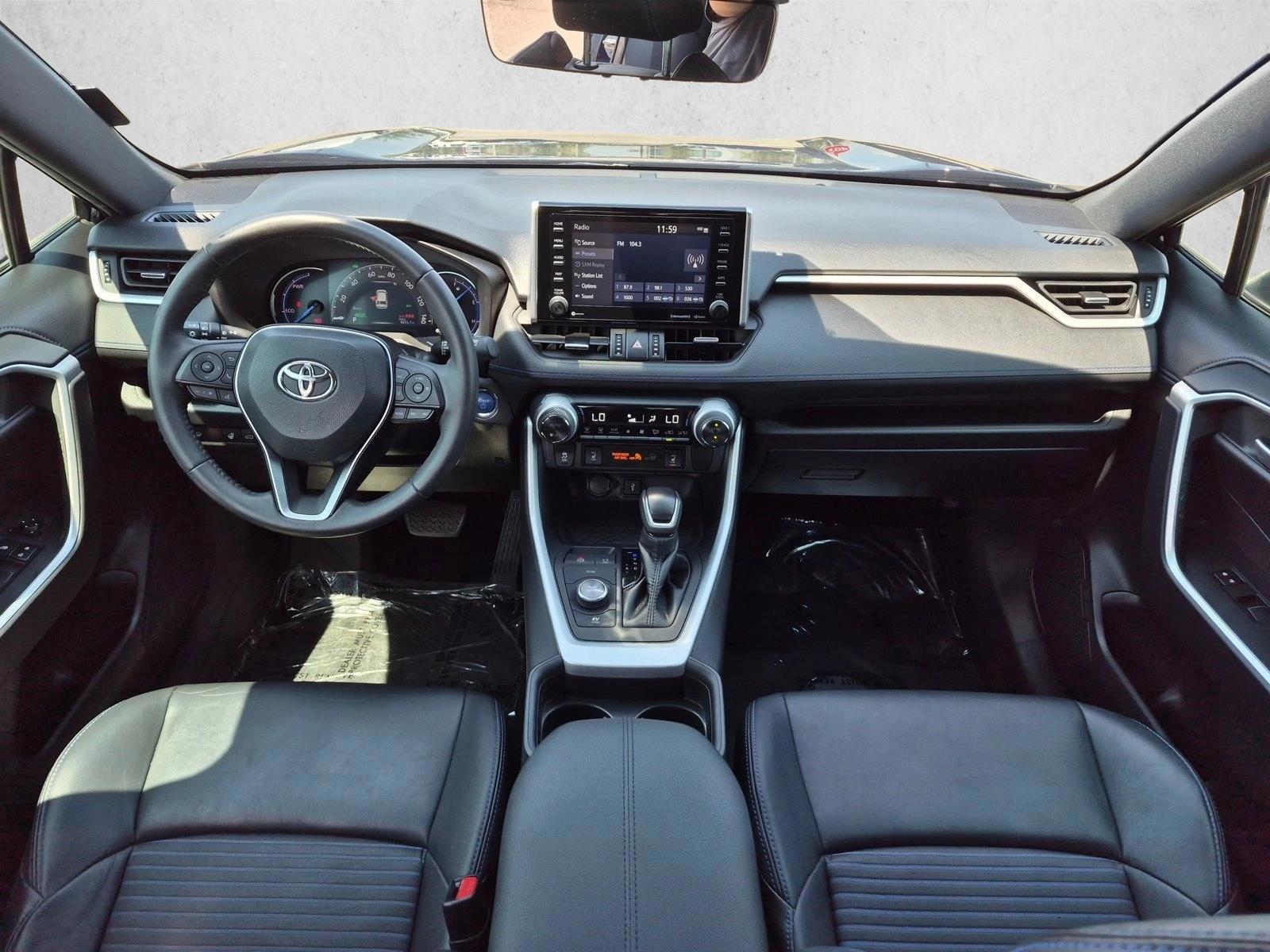 Thumbnail: 2020 Toyota RAV4 - 3