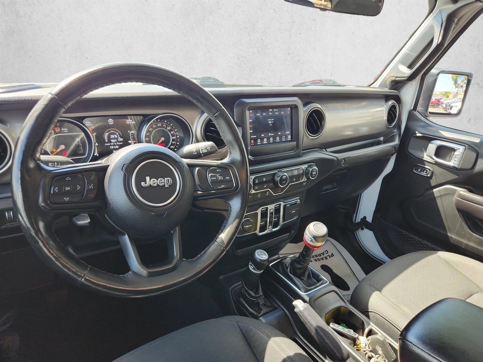 Thumbnail: 2020 Jeep Gladiator - 3