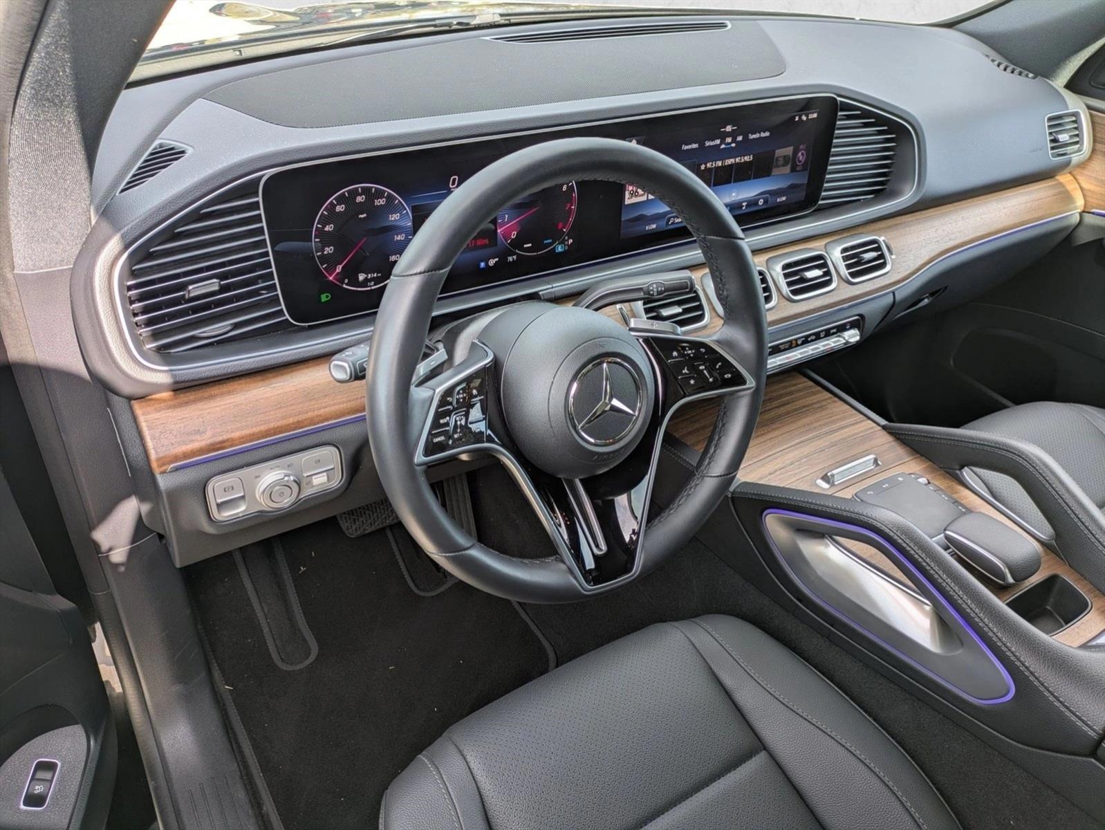 Thumbnail: 2025 Mercedes-Benz GLE - 3