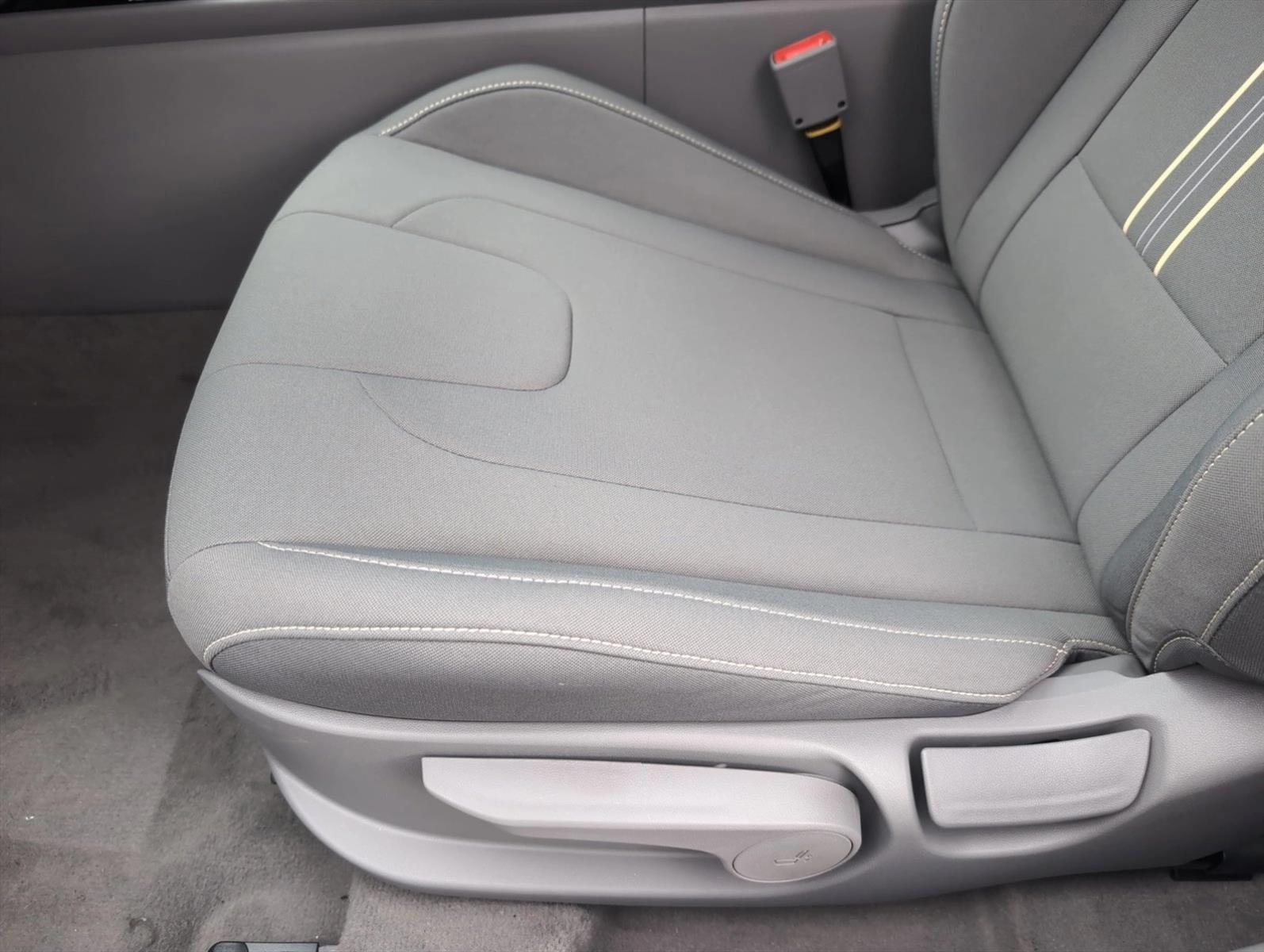 Thumbnail: 2026 Hyundai Elantra - 5