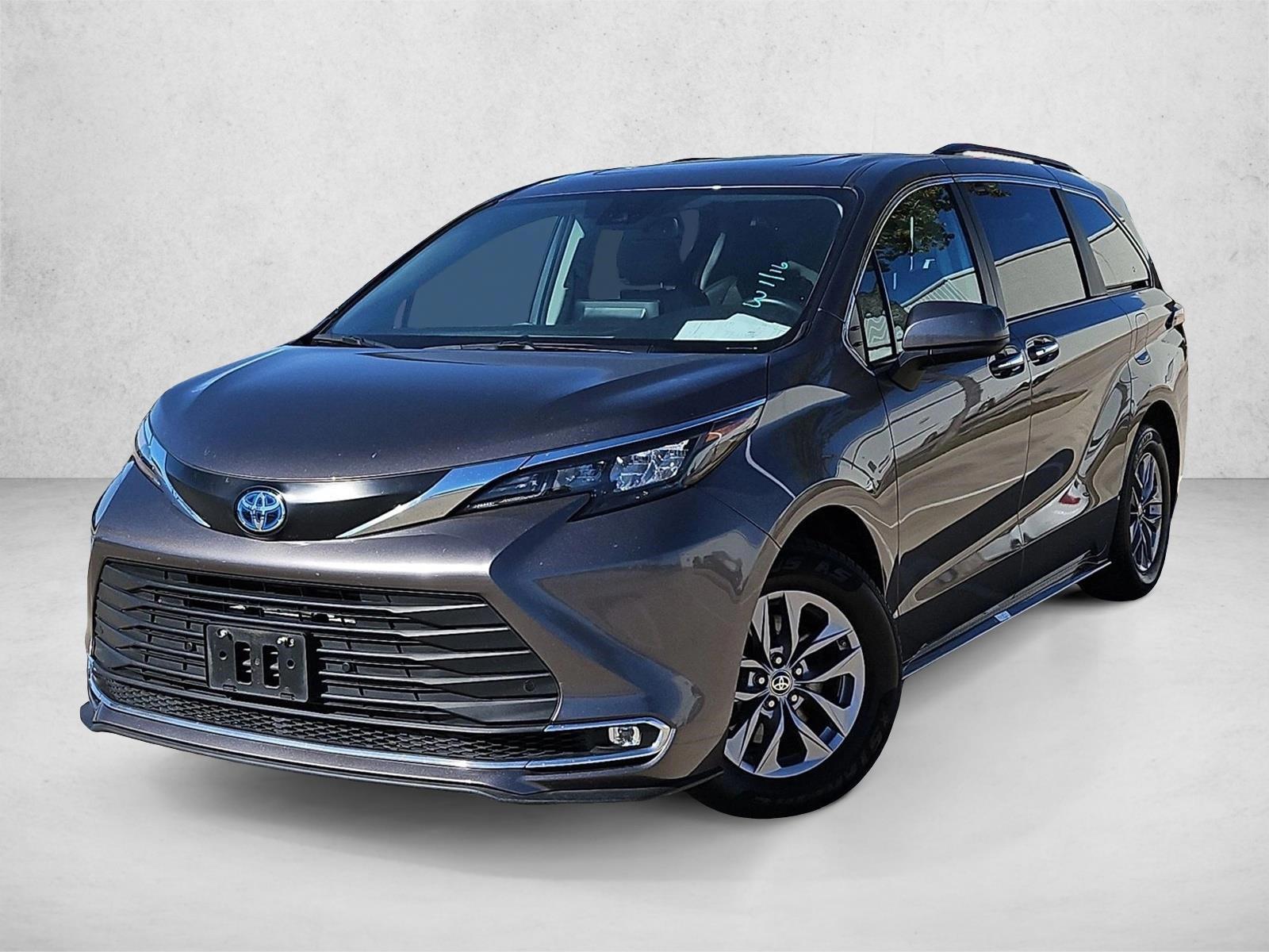 Thumbnail: 2024 Toyota Sienna - 1