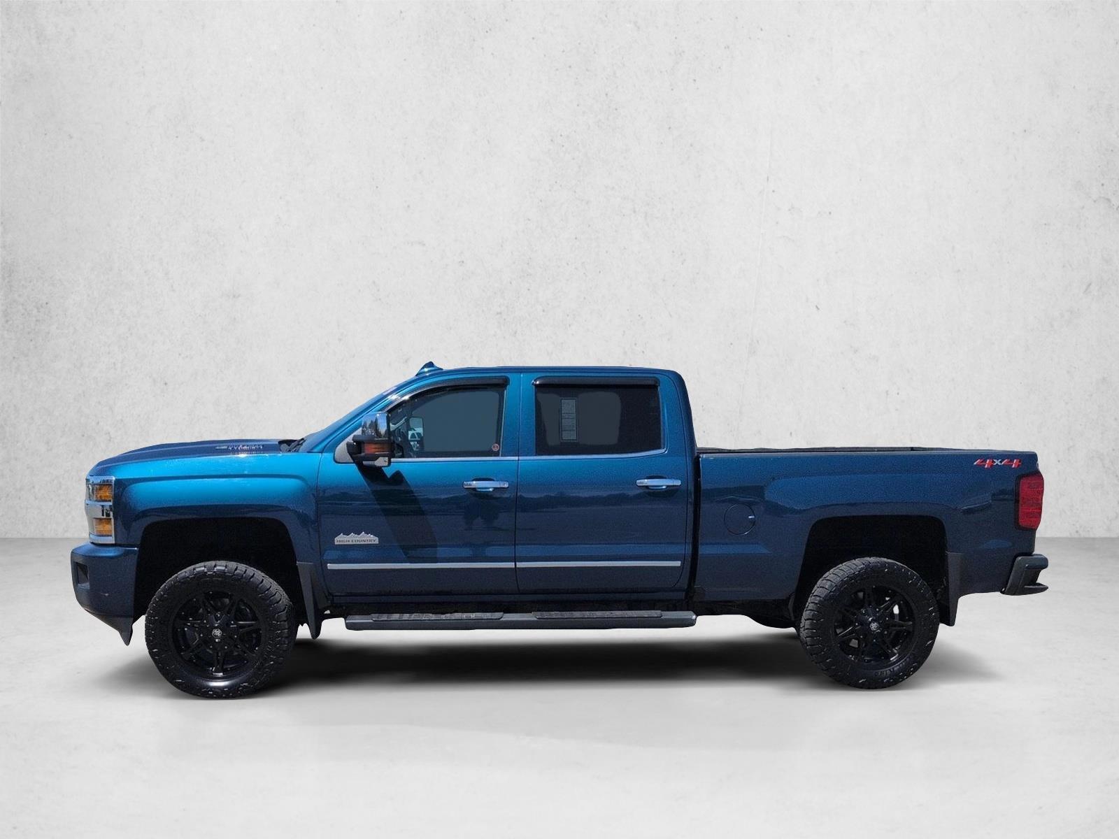 Thumbnail: 2018 Chevrolet Silverado 2500 - 3