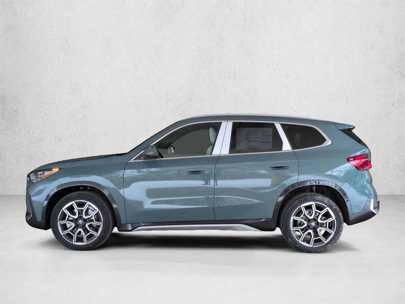 Thumbnail: 2026 BMW X1 - 2