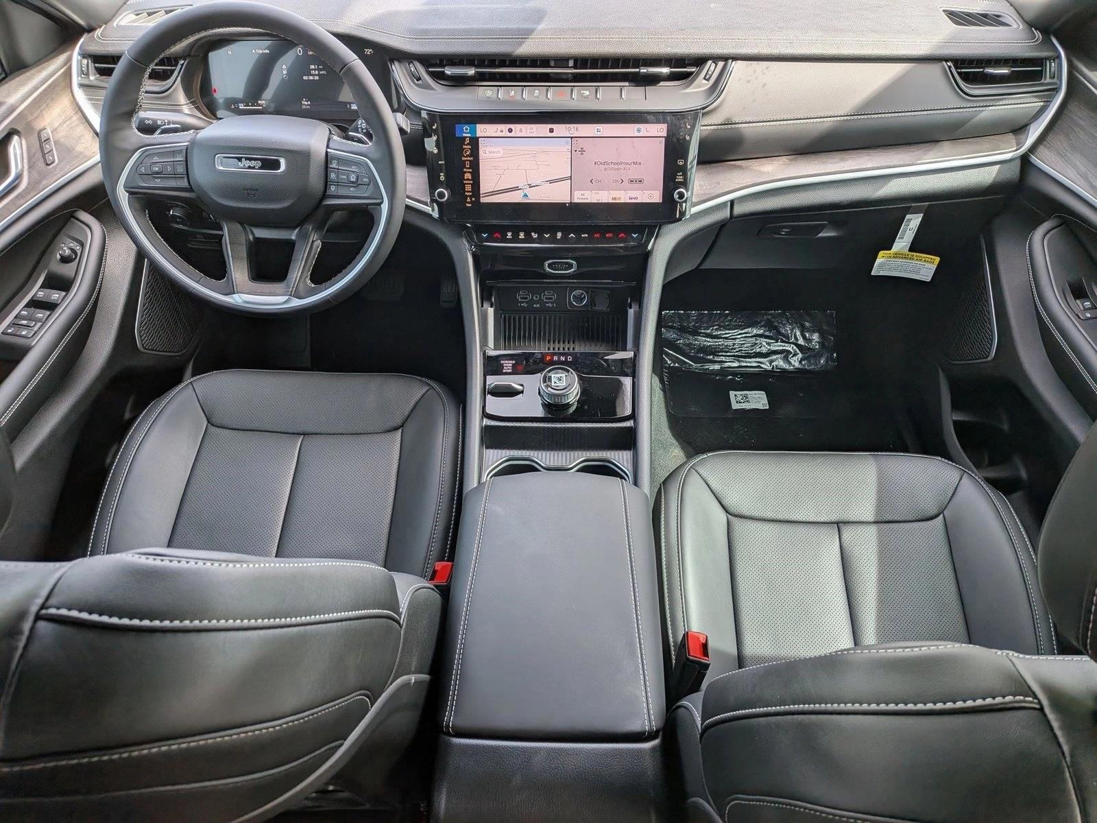 Thumbnail: 2026 Jeep Grand Cherokee - 3