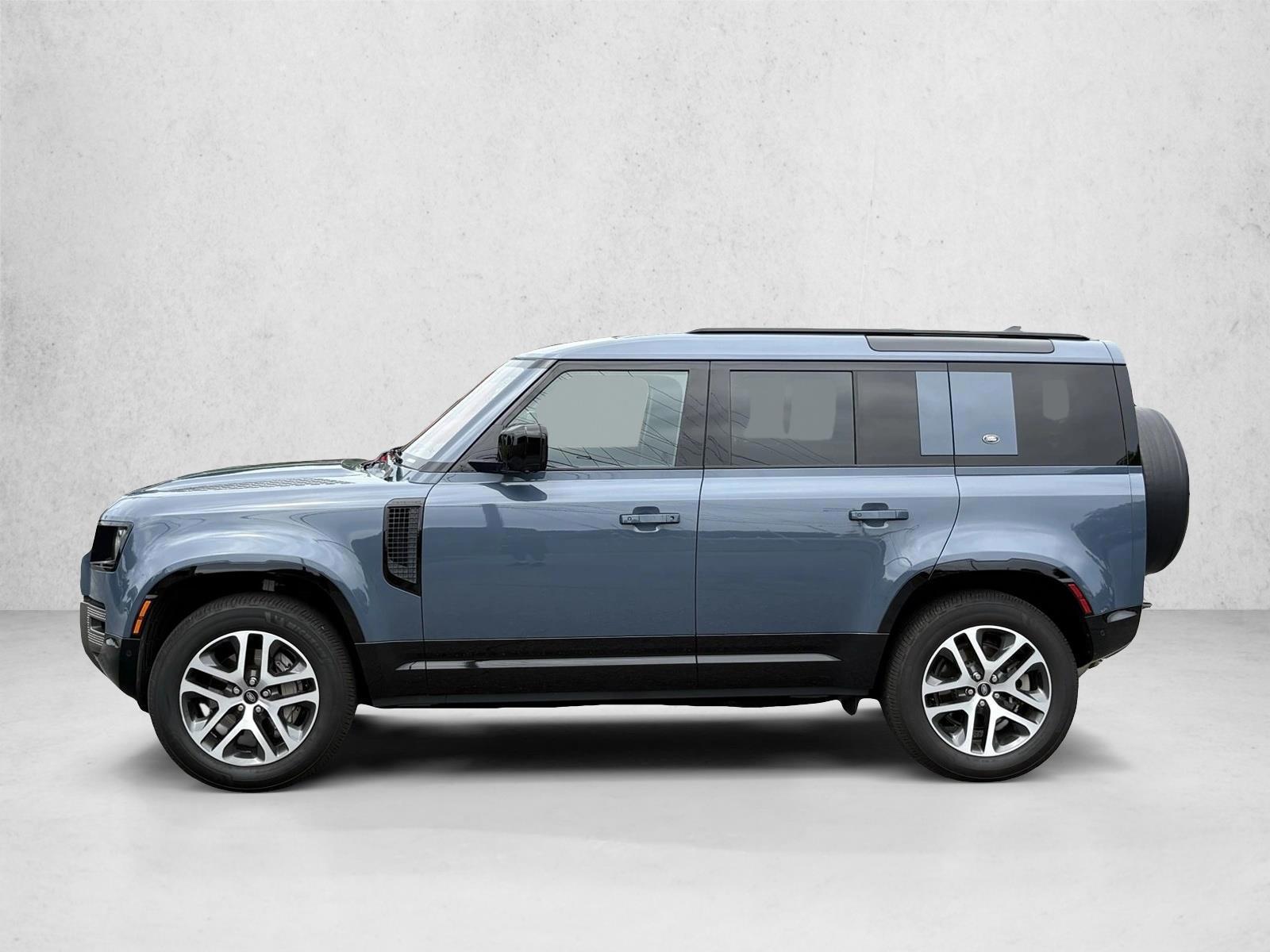 Thumbnail: 2022 Land Rover Defender - 2