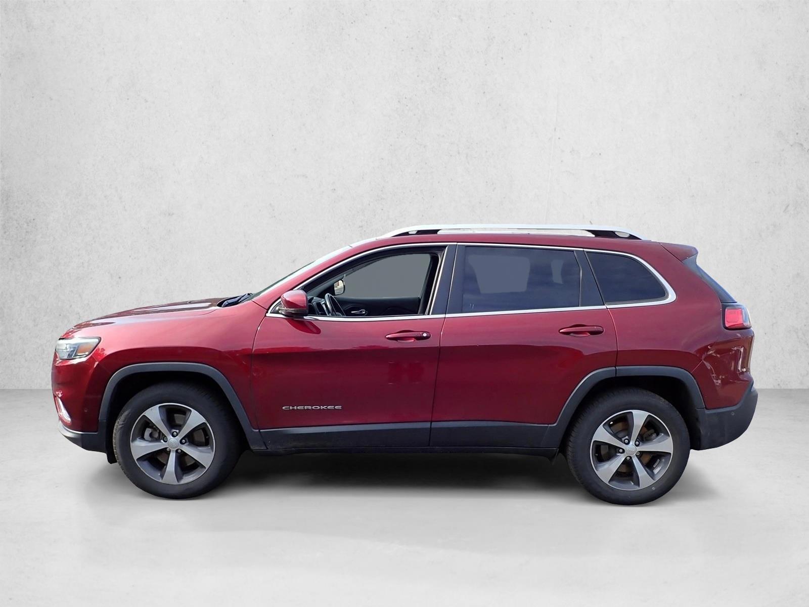 Thumbnail: 2019 Jeep Cherokee - 6