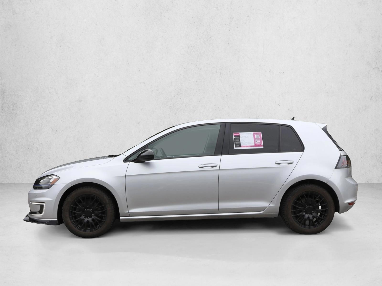 Thumbnail: 2015 Volkswagen e-Golf - 2