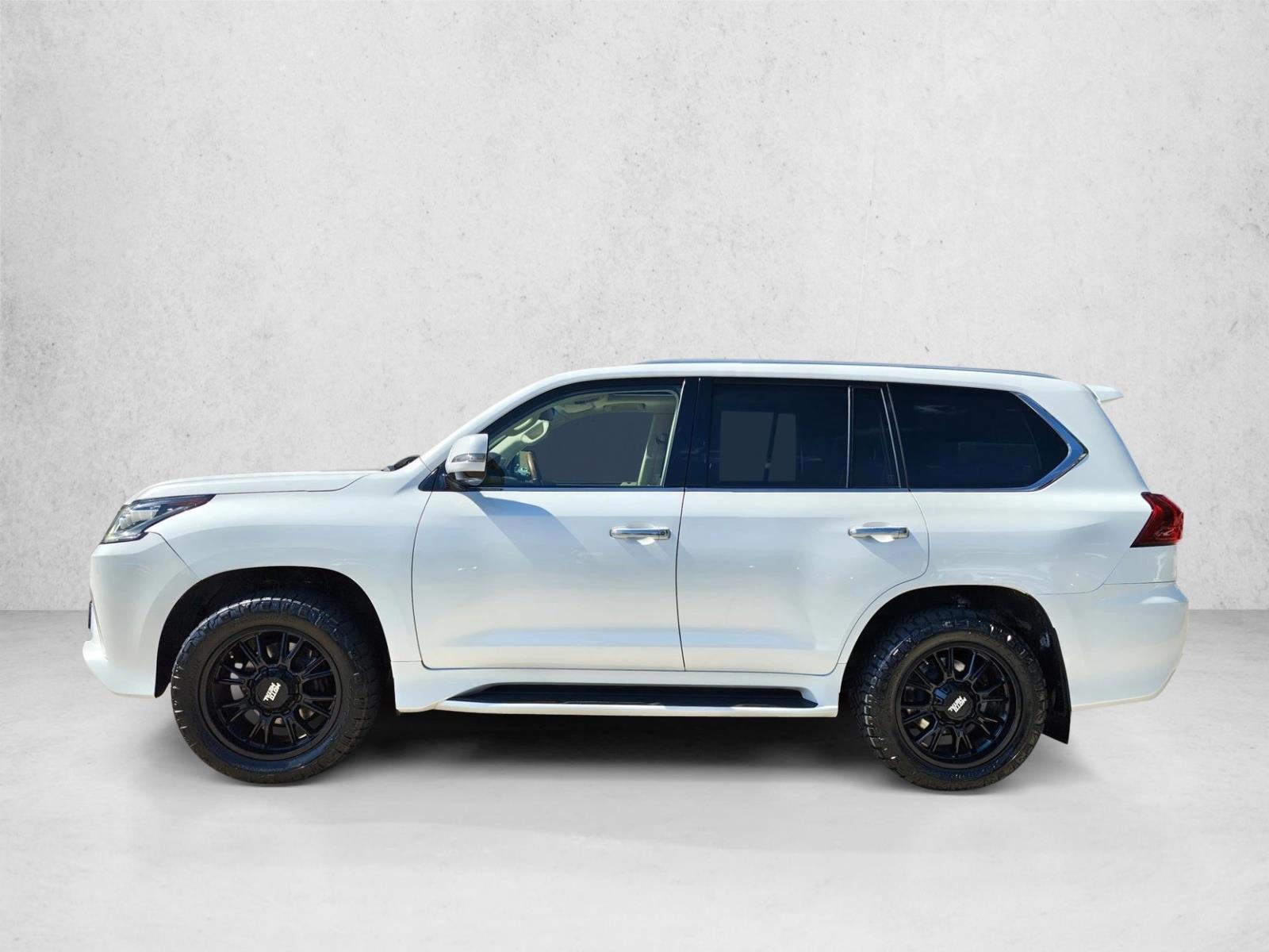 Thumbnail: 2016 Lexus LX - 2