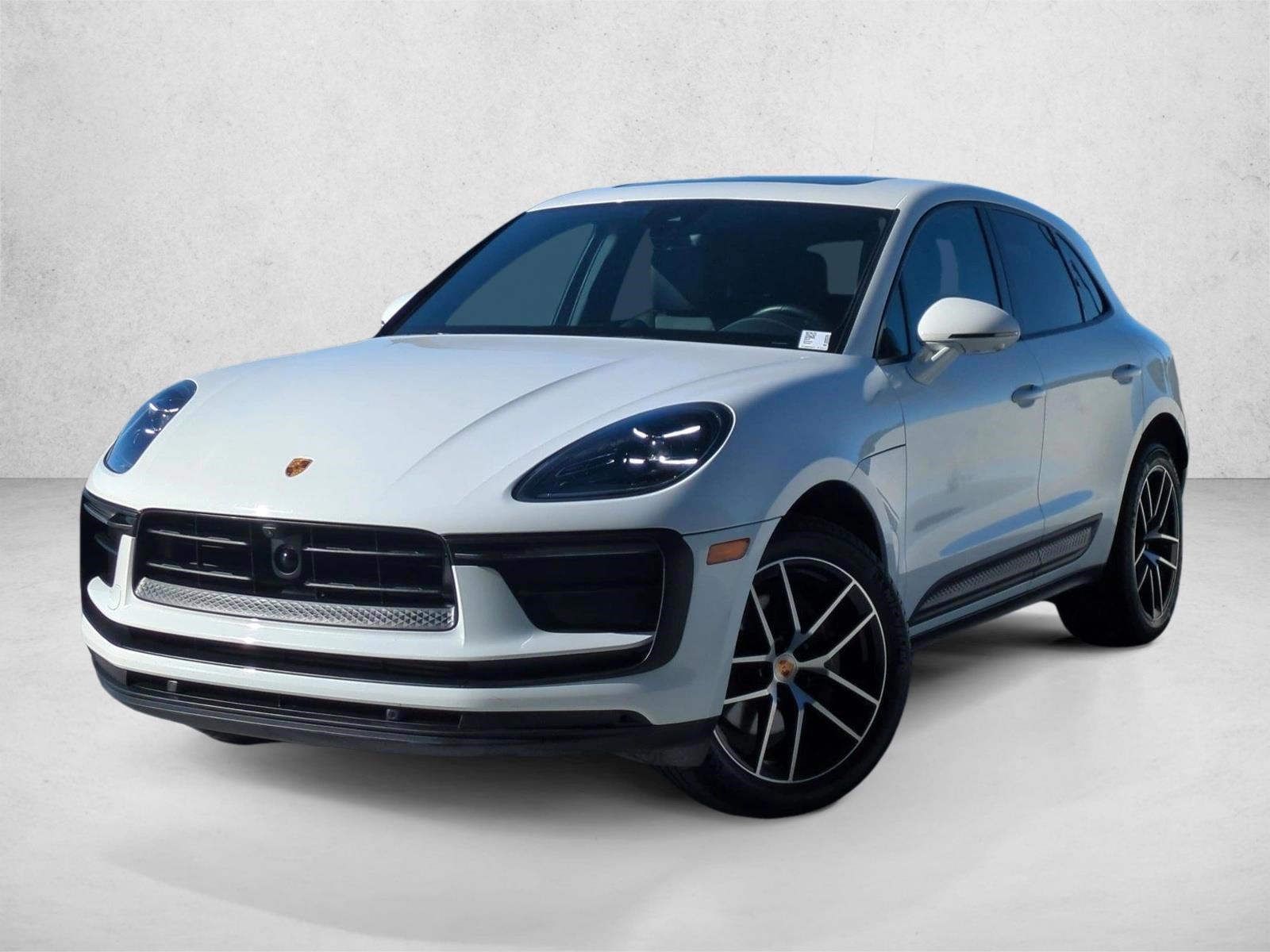 Thumbnail: 2023 Porsche Macan - 1