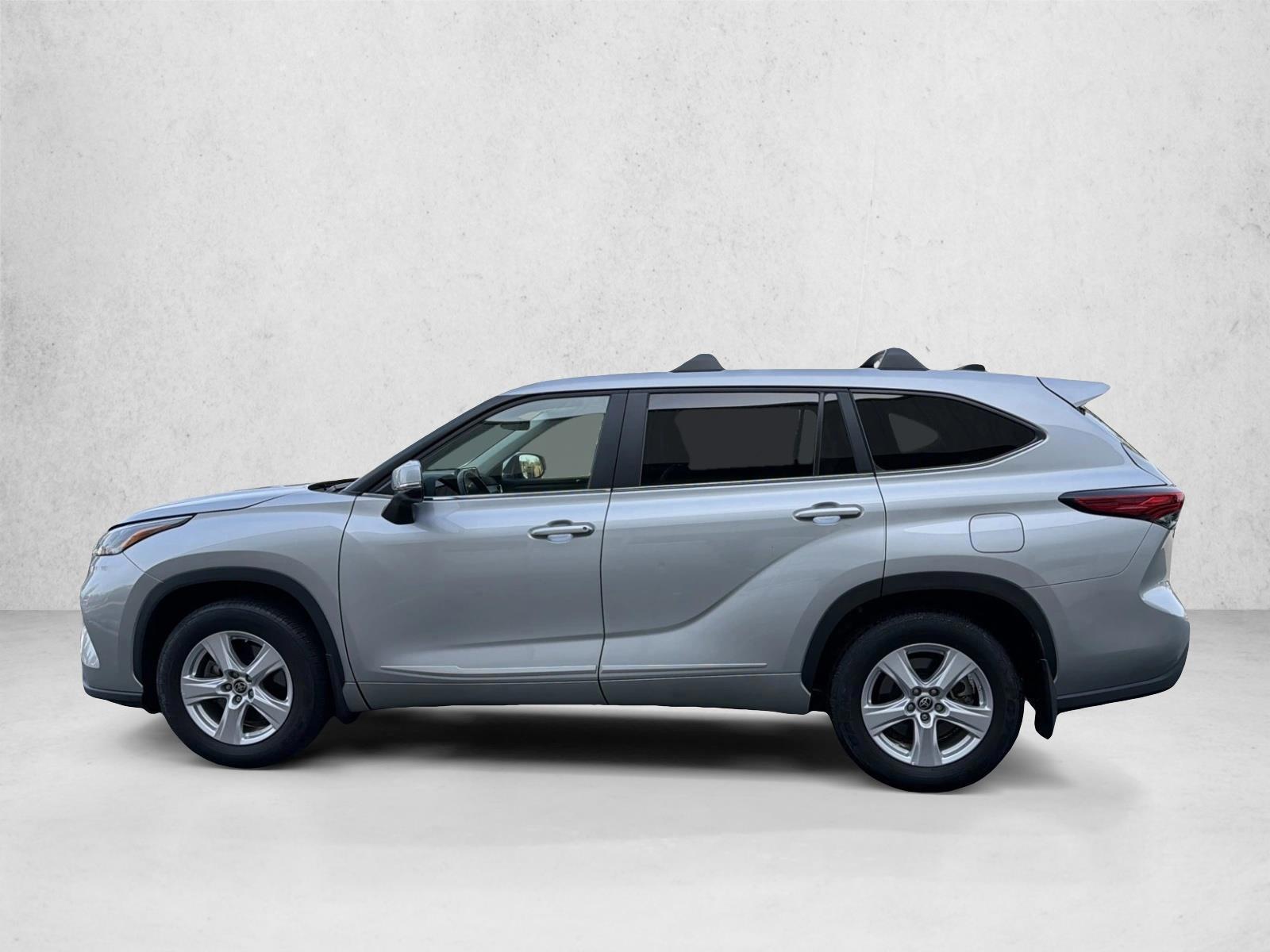Thumbnail: 2023 Toyota Highlander - 2