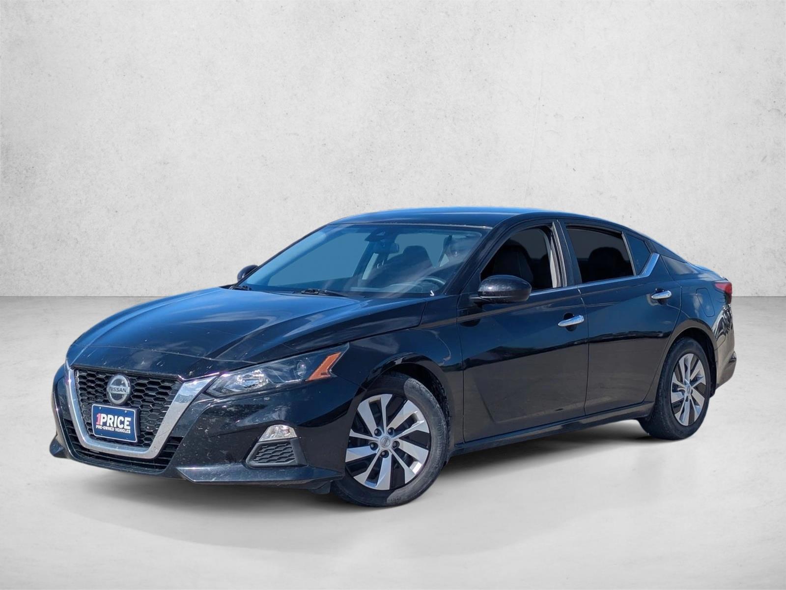 Thumbnail: 2022 Nissan Altima - 1