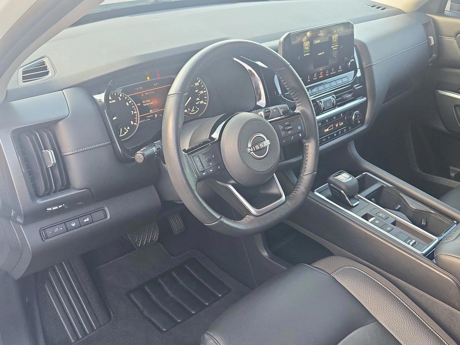 Thumbnail: 2022 Nissan Pathfinder - 3