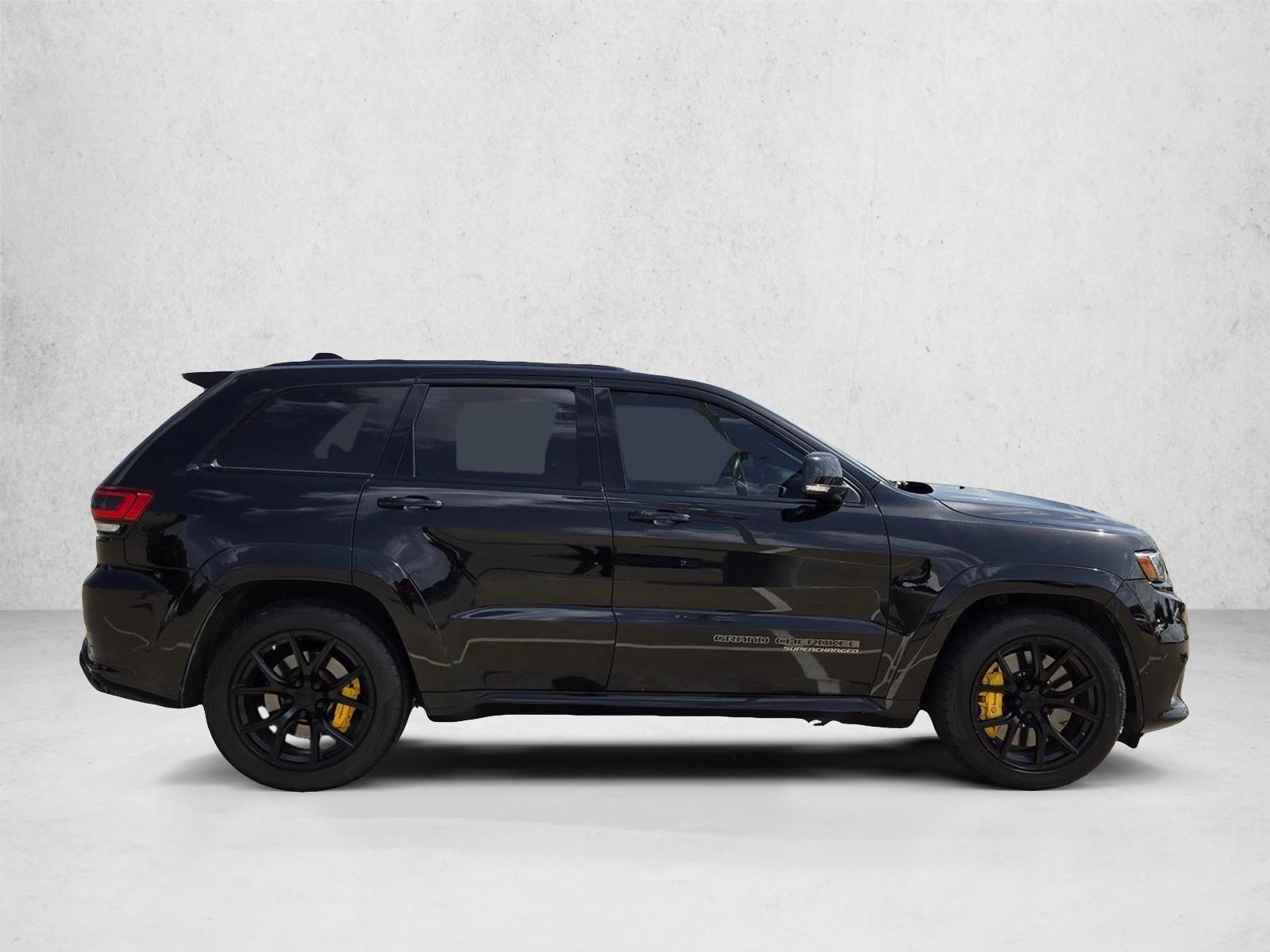 Thumbnail: 2018 Jeep Grand Cherokee - 2