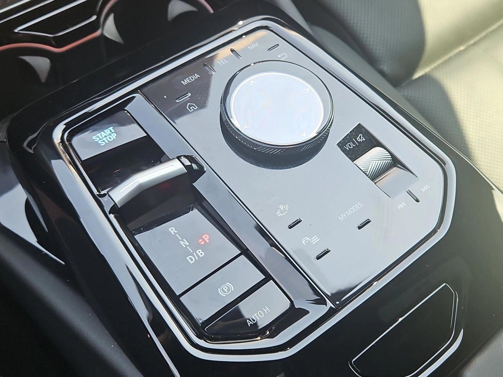 2026 BMW i5 40 - Photo 9