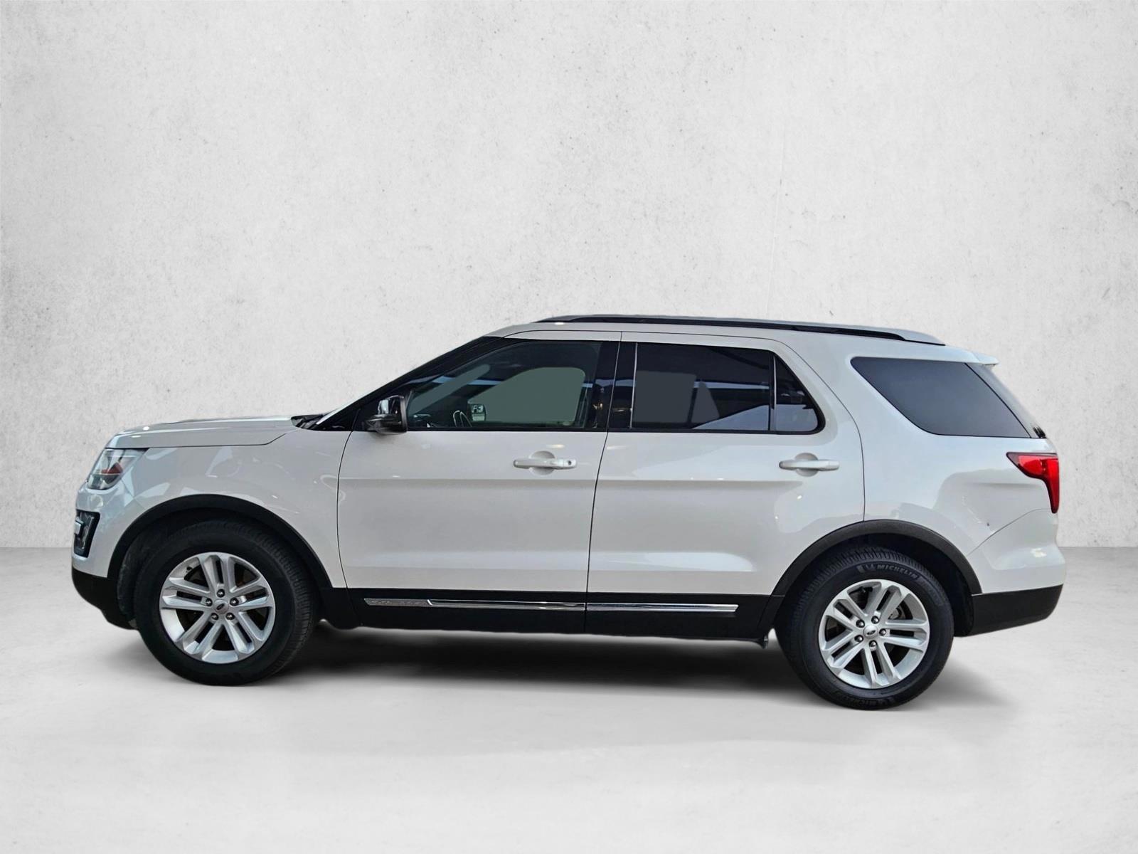 Thumbnail: 2016 Ford Explorer - 2