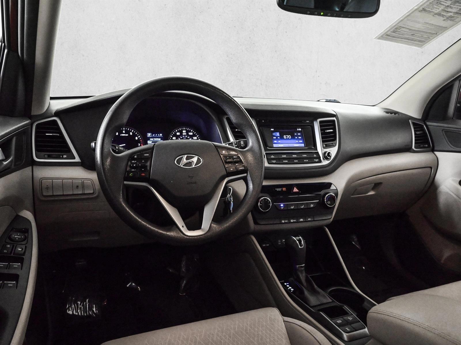 Thumbnail: 2016 Hyundai Tucson - 3