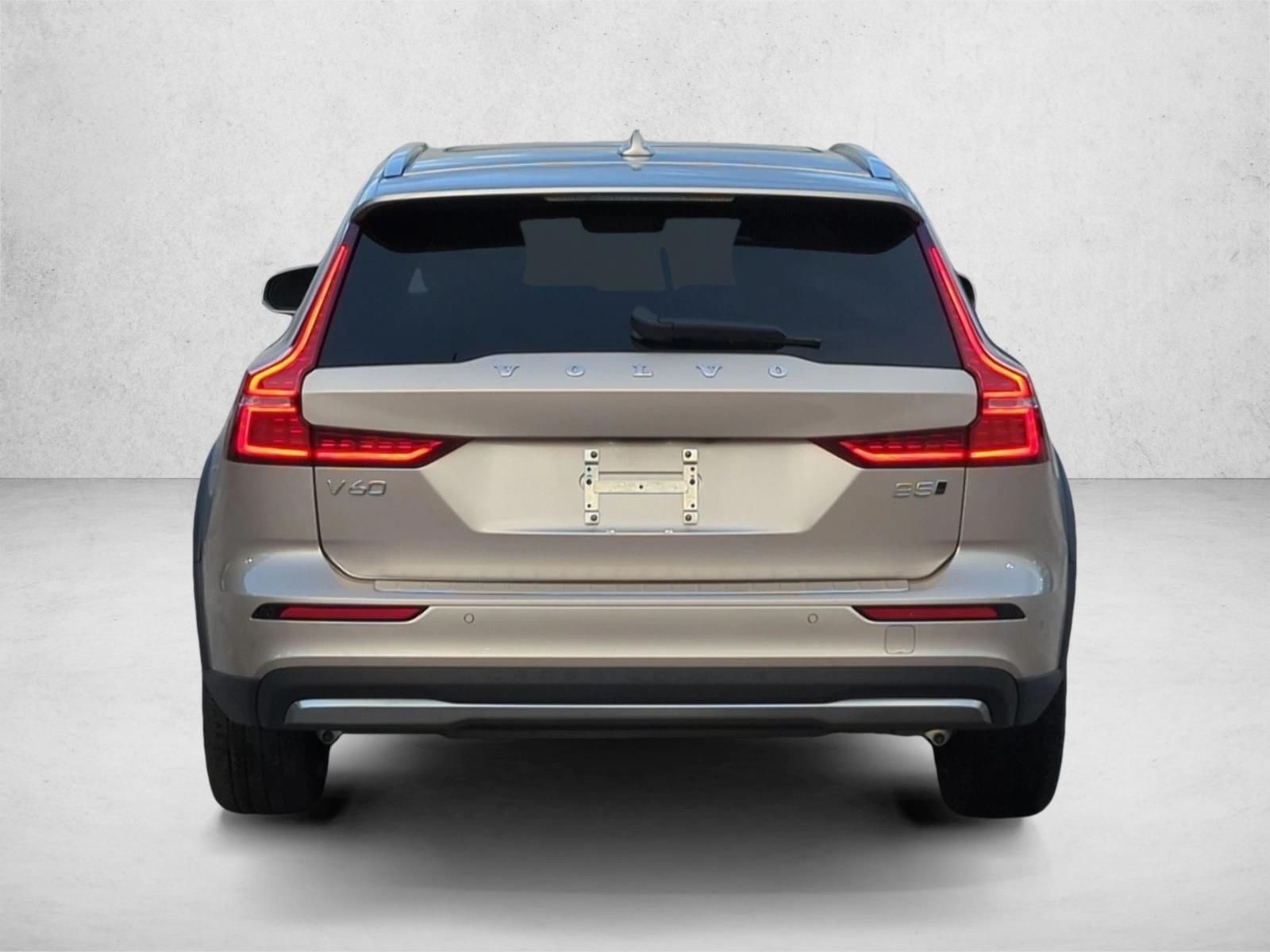 2024 Volvo V60