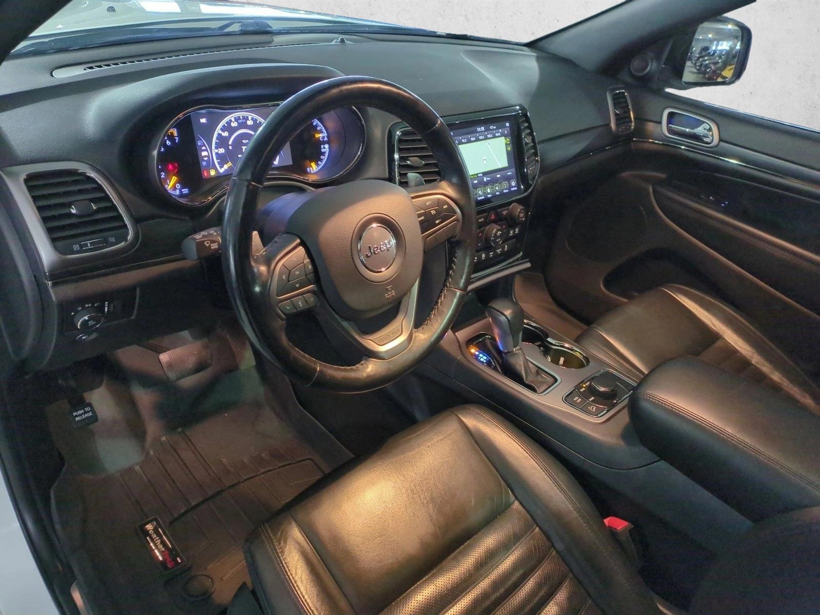 Thumbnail: 2020 Jeep Grand Cherokee - 3