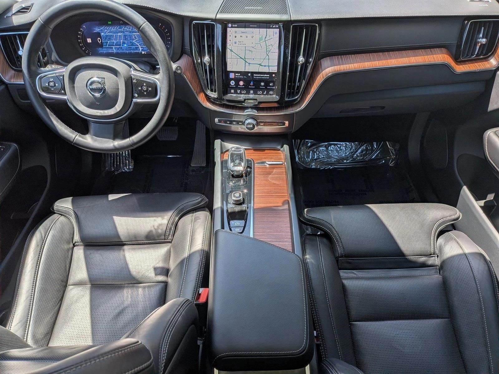 Thumbnail: 2023 Volvo XC60 - 3