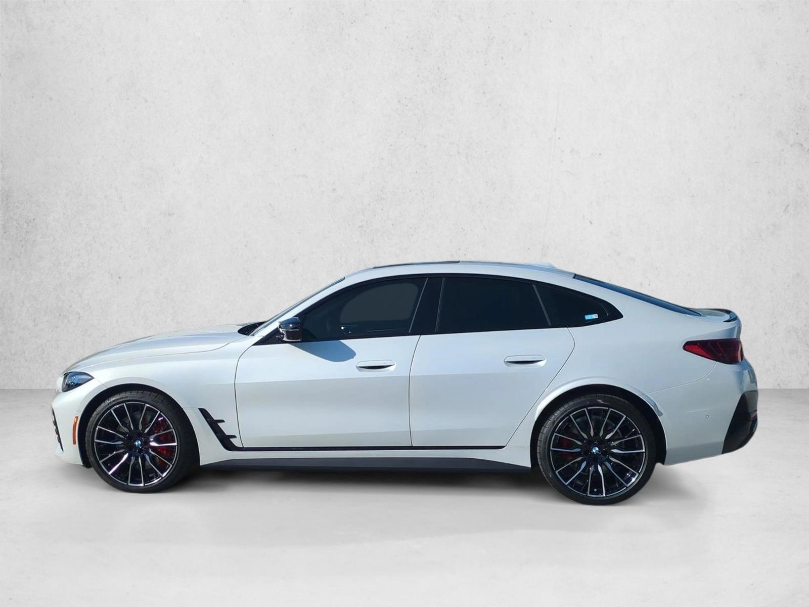 Thumbnail: 2026 BMW i4 - 2