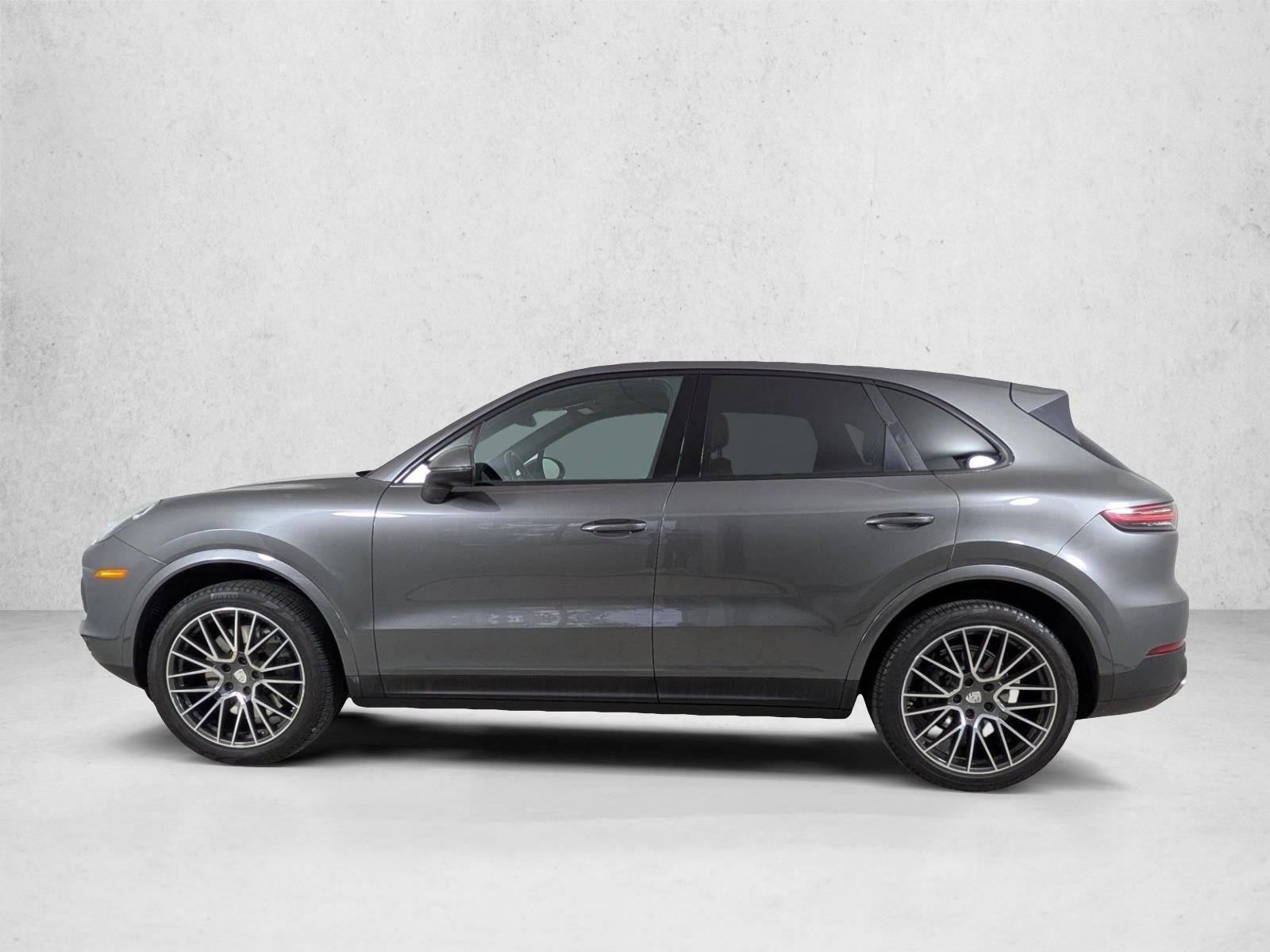 Thumbnail: 2019 Porsche Cayenne - 2