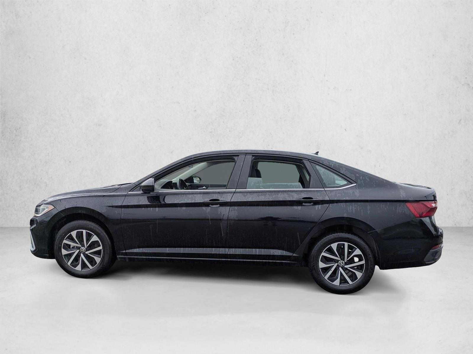 Thumbnail: 2025 Volkswagen Jetta - 2