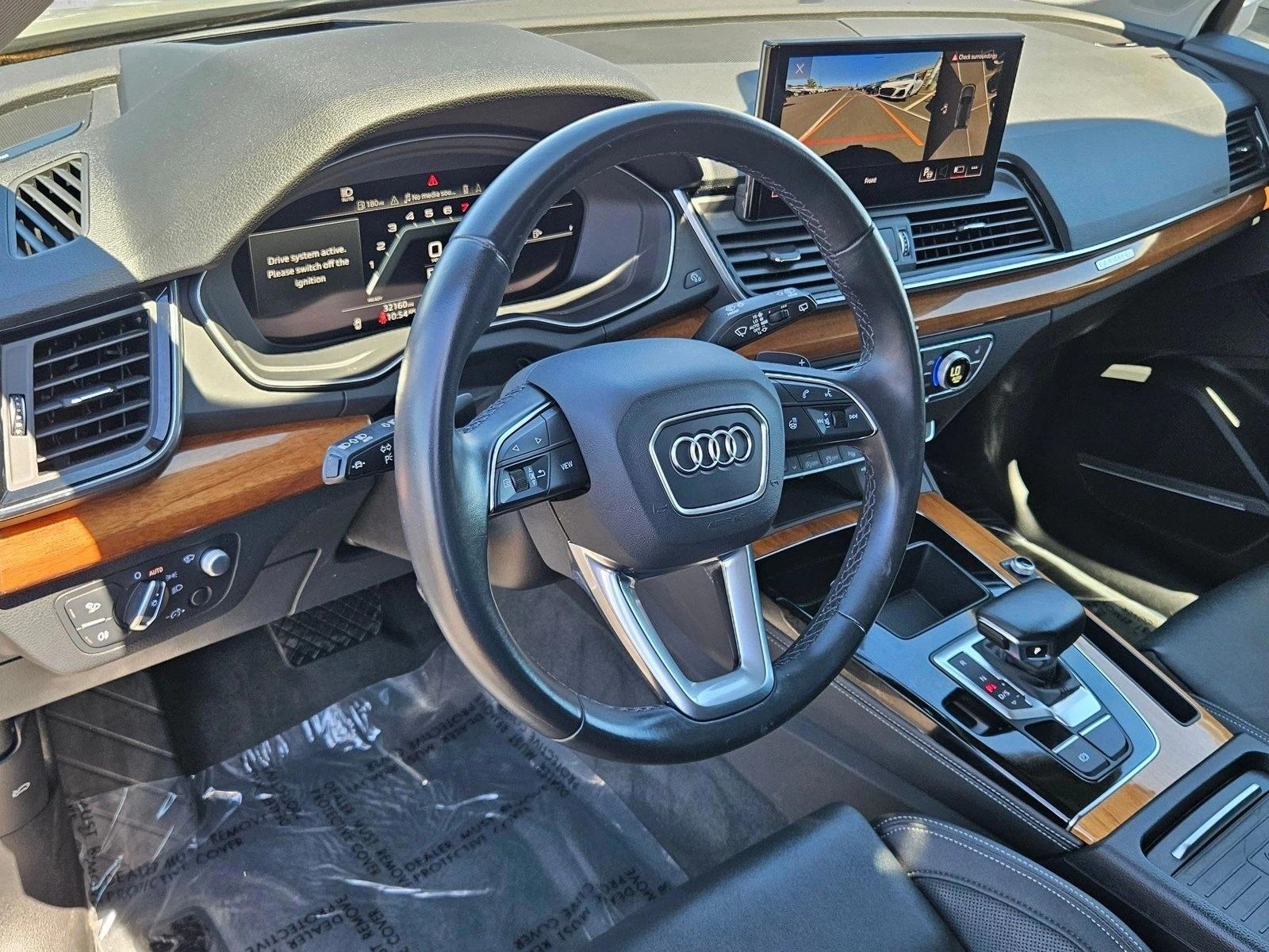Thumbnail: 2023 Audi Q5 - 3