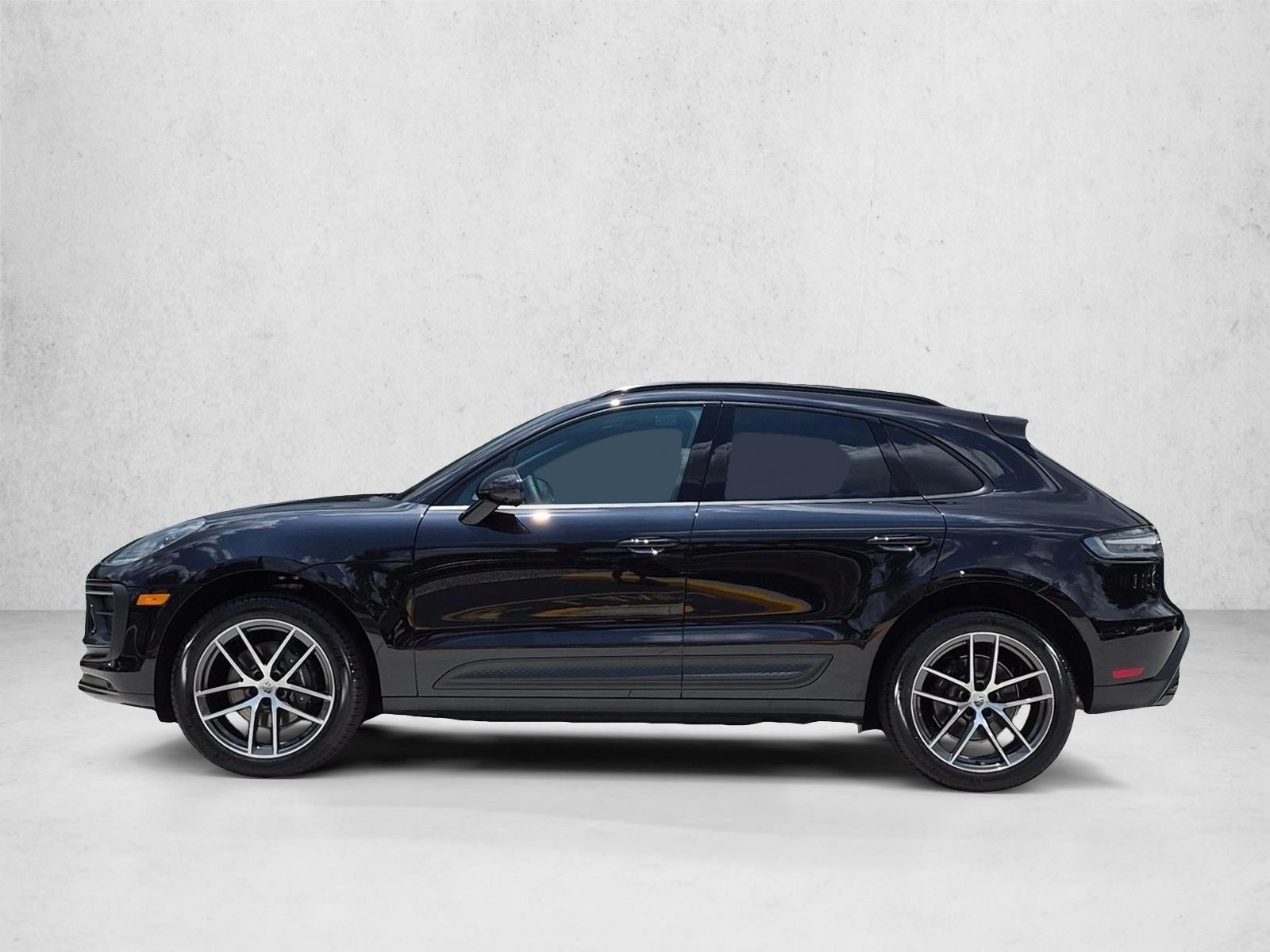 Thumbnail: 2026 Porsche Macan - 2