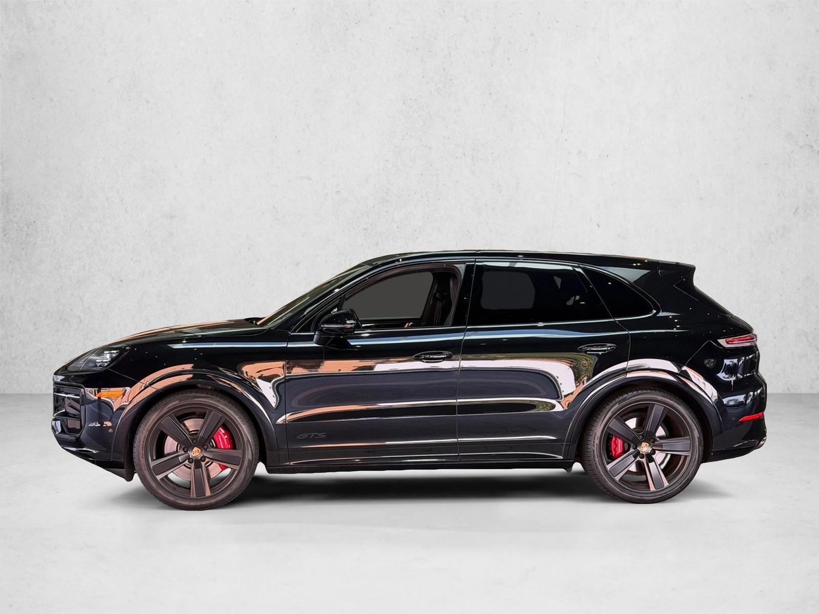 Thumbnail: 2025 Porsche Cayenne - 2