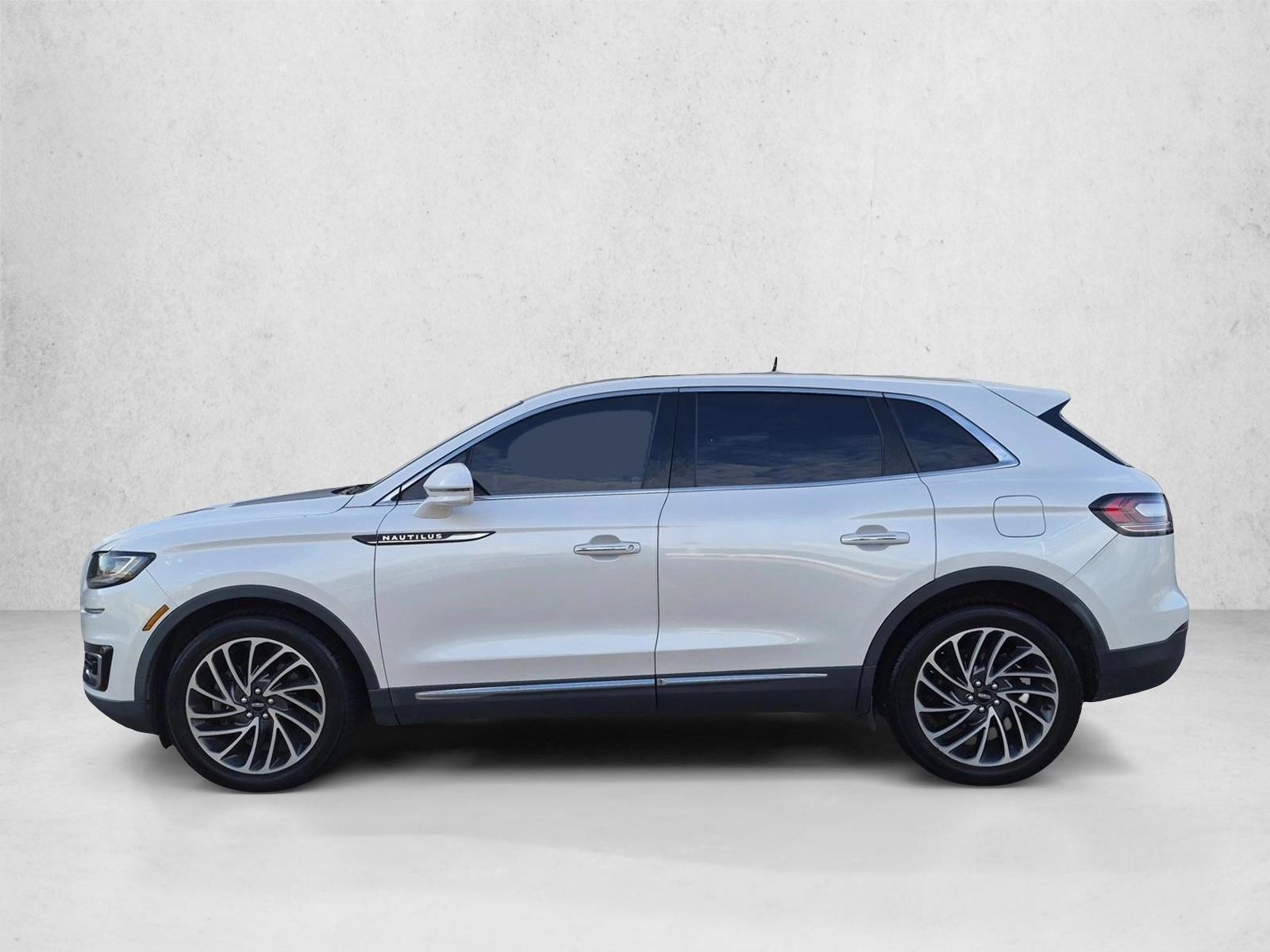 Thumbnail: 2019 Lincoln Nautilus - 2