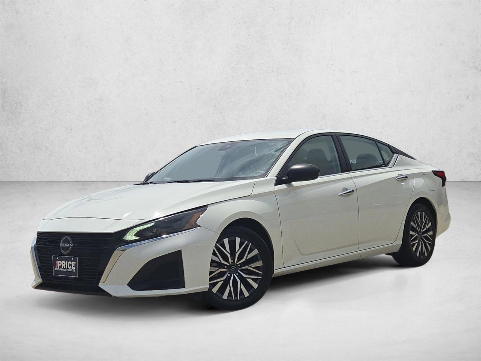 Thumbnail: 2025 Nissan Altima - 1
