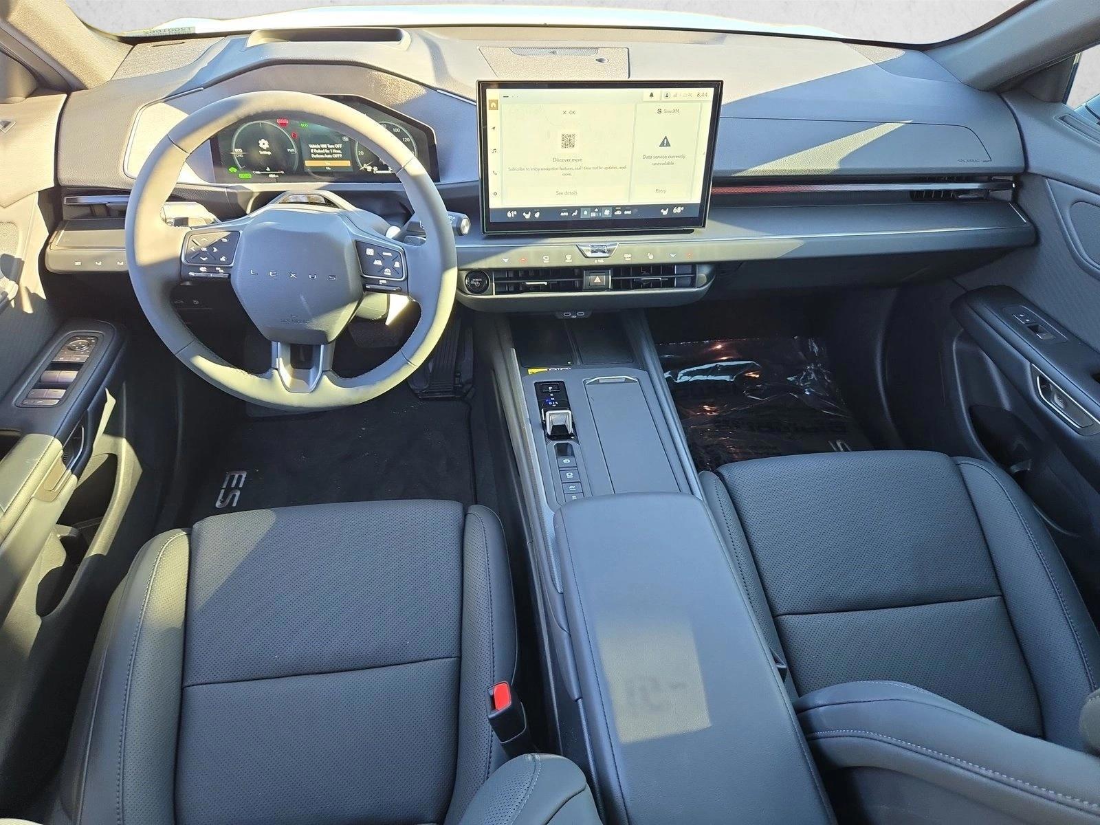 Thumbnail: 2026 Lexus ES - 4