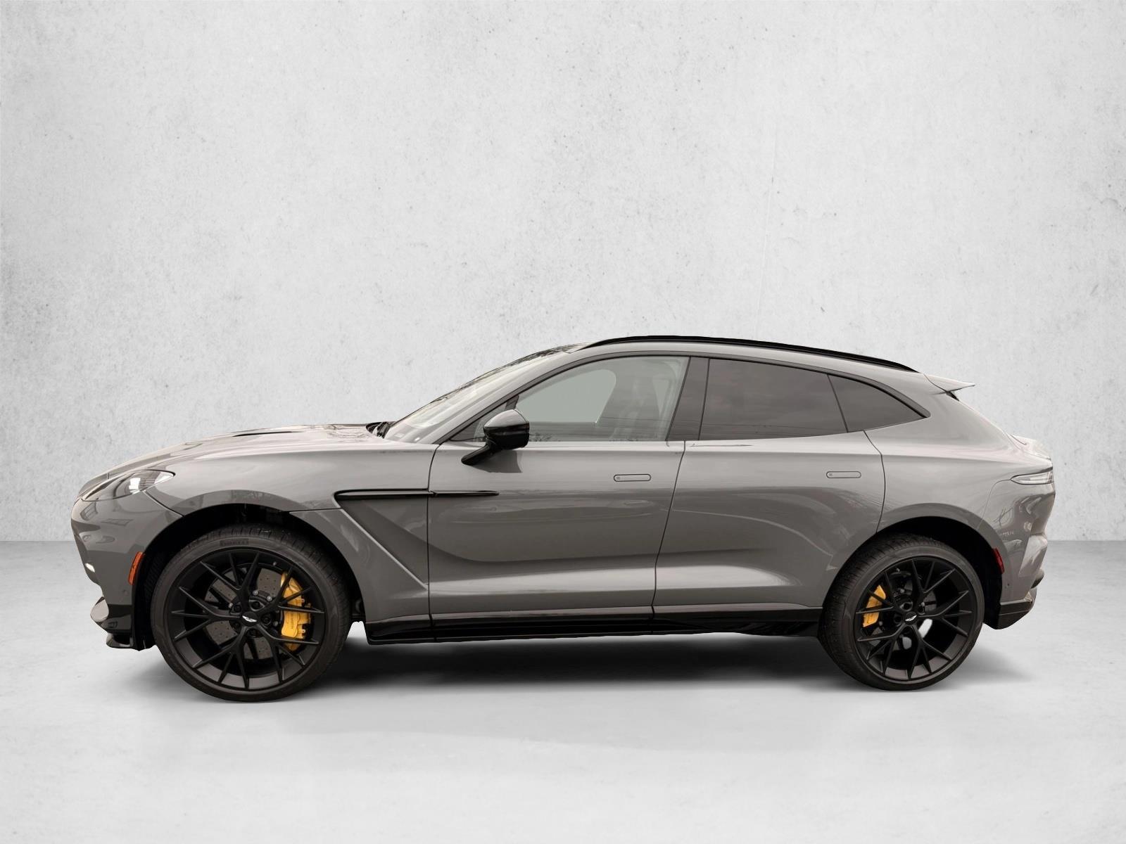 Thumbnail: 2026 Aston Martin DBX - 3