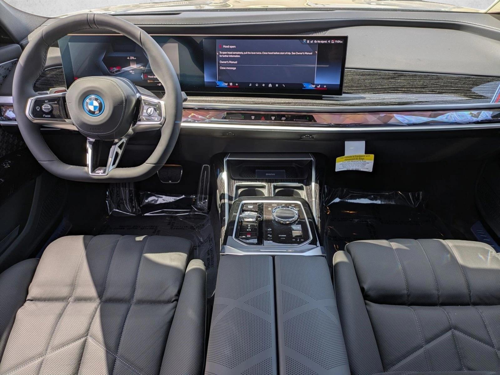 Thumbnail: 2025 BMW i7 - 3