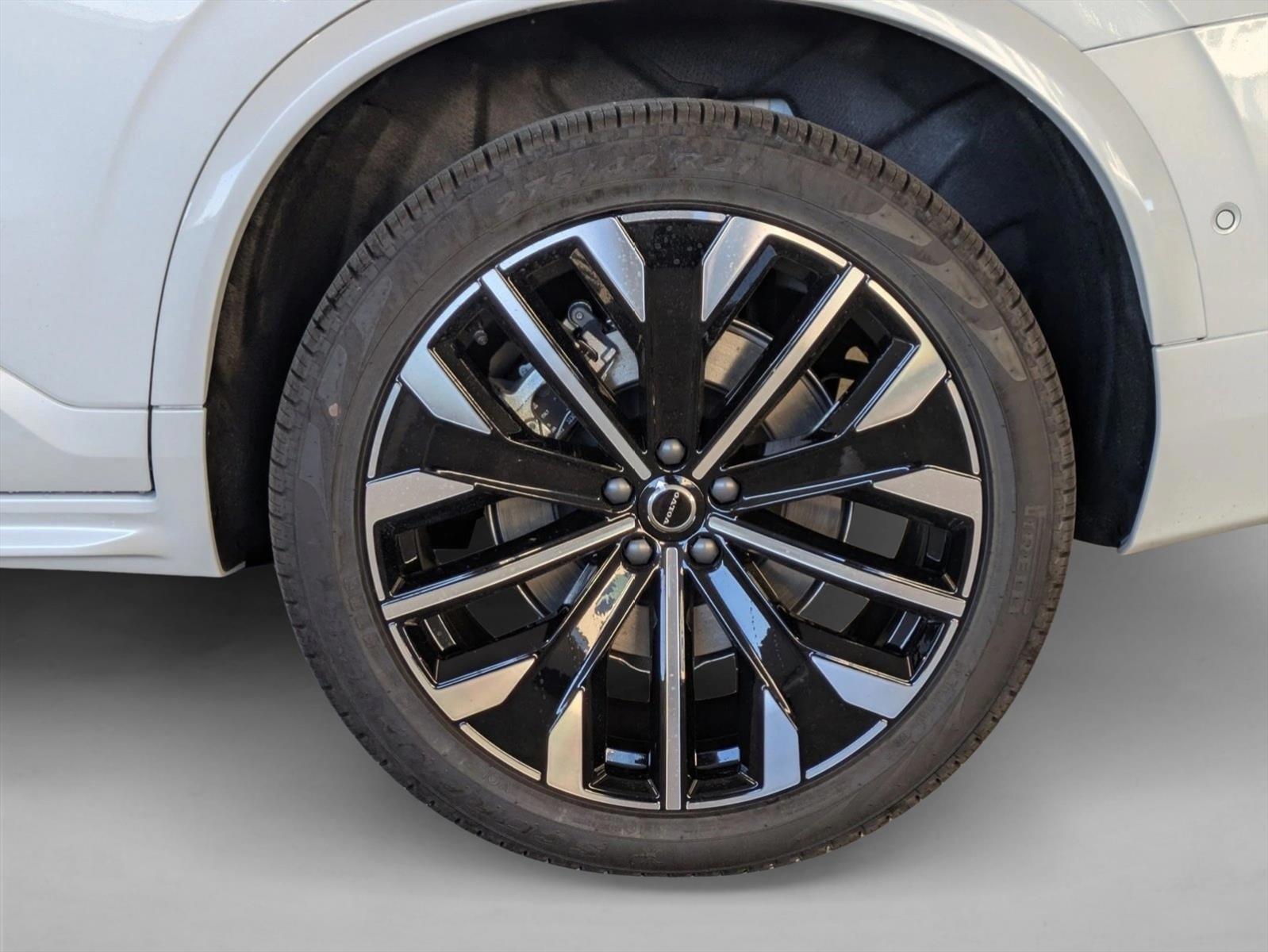 2026 Volvo XC90 Ultra - Photo 10