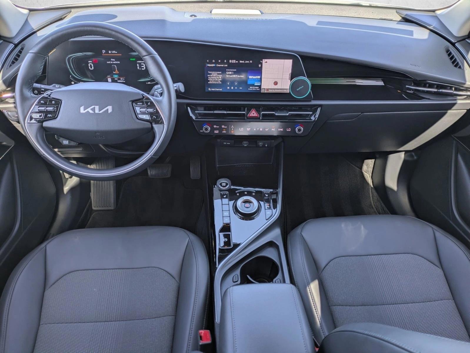 Thumbnail: 2023 Kia Niro - 4