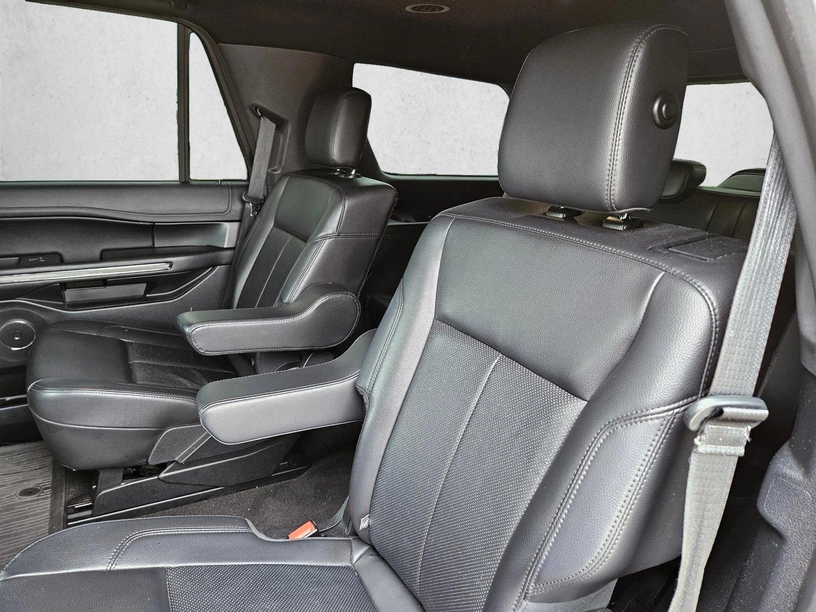 Thumbnail: 2020 Ford Expedition - 4